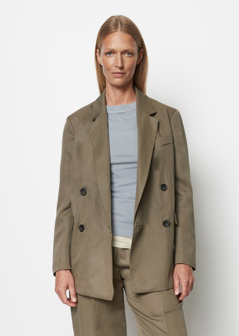 Marc O'Polo - BLAZER RELAXED FIT DOUBLE BREASTED FLAP POCKETS - Kurzmantel - milky brown, Vergrößern