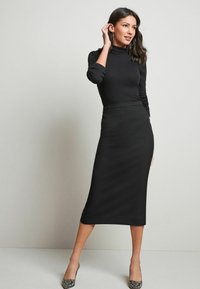Next TAILORED MIDI PENCIL SKIRT - Zīmuļsvārki - black