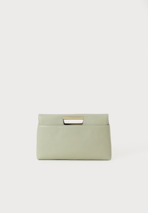 Vihreä nahkainen clutch-laukku, jossa on suorakaiteen muotoinen rakenne, sileä pinta ja kultasävyinen metallikahva. Yksinkertainen ja minimalistinen muotoilu.