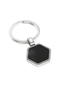 Zilveren sleutelhanger met een hexagonaal zwart pendant, voorzien van een gladde textuur en glanzende metalen accenten. Eenvoudig ontwerp en lichtgewicht constructie.