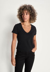 Mos Mosh - ARDEN TEE - T-shirt basic - black Miniatuurafbeelding 1