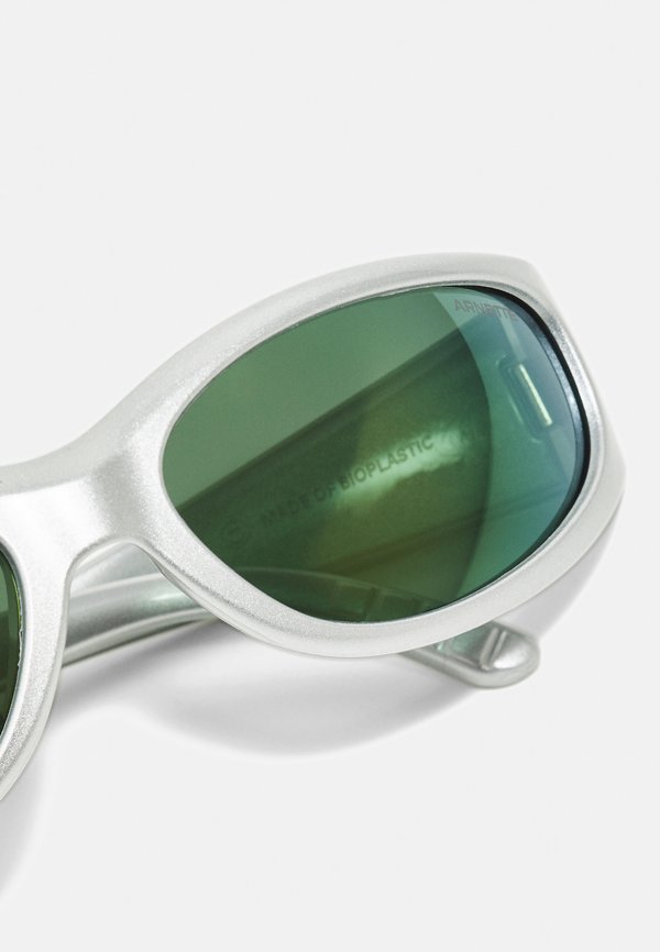 CATFISH UNISEX - Sunglasses - metallic silver4