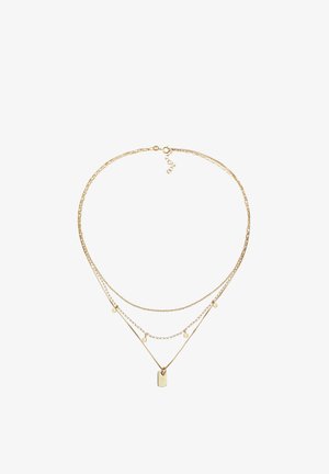 Delikat lagdelt halskæde i guld med tre kæder, der har små runde vedhæng og et rektangulært vedhæng på den længste kæde.