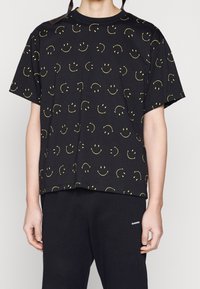 sandro T-shirt z nadrukiem