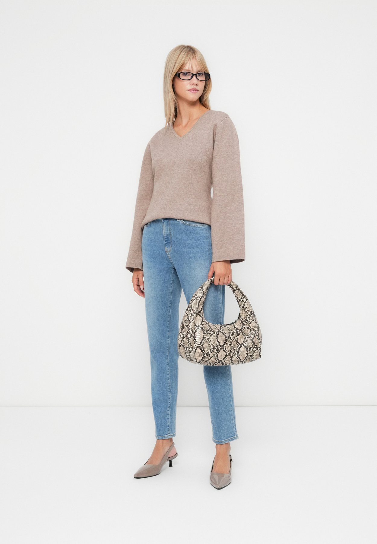 ONLSERENA V NECK