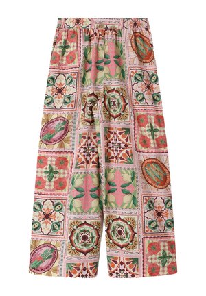 Pantalon à jambes larges avec taille élastique, avec un motif patchwork coloré de fruits, légumes et motifs floraux géométriques en rose, vert et orange.