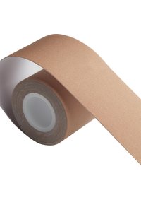 Béžová lepící páska na kartónovém jádru, s texturovaným povrchem. Cívka je částečně odvinutá, ukazuje plochý, hladký okraj.