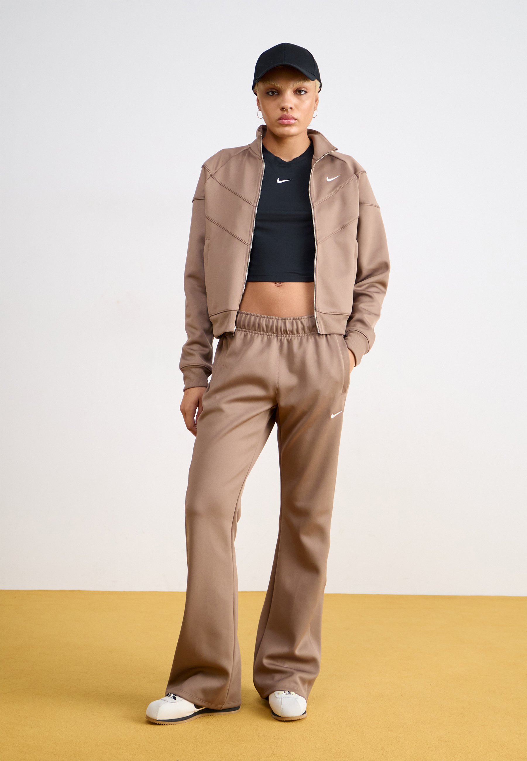 Nike Sportswear Training jacket - mink brown/white/brown - Zalando