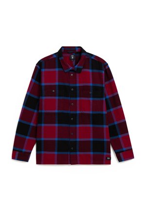 Flanellen shirt met een rood, zwart en blauw ruitpatroon, voorzien van twee frontzakken en knoopsluitingen aan de voorkant en bij de manchetten.