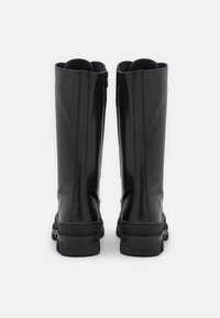 Mis Pepas Platform boots - black