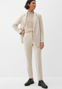 s.Oliver BLACK LABEL REGULAR MET PERSPLOOIEN - Broek - beige