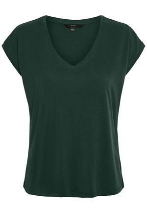 Donkergroene T-shirt met korte mouwen en V-hals, losse pasvorm en licht opgerolde manchetten, weergegeven op een witte achtergrond.