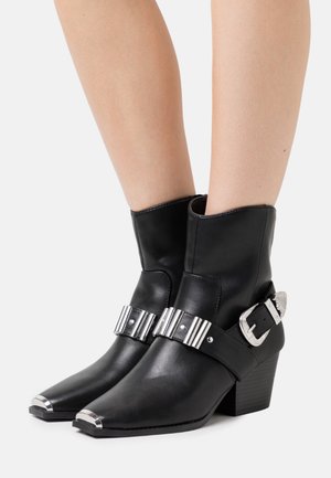 River Island Kovbojské/motorkářské kotníkové boty - black