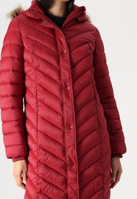 Pepe Jeans Abrigo de invierno - bordeaux