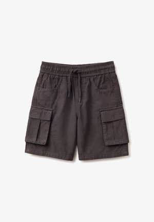 Donkergrijze cargoshorts met elastische tailleband, trekkoord, twee zijzakken en grote klepzakken op elke pijp.
