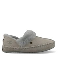 Grijze suède sloffen met een pluche grijze bontkraag, gestikte details langs de randen en een rubberen zool voor grip.