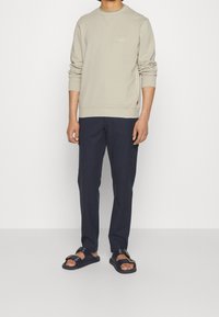 BOSS Sweatshirt - beige