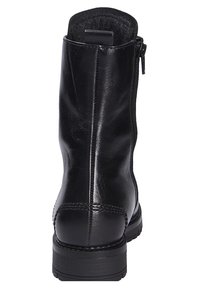 Schwarze Leder-Ankle-Boots mit glatter Oberfläche, seitlichem Reißverschluss, runder Zehenpartie und strukturiertem Absatz. Genähte Details entlang der Sohle.