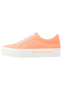 Tamaris LACE-UP - Trainers - peach neon