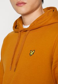 Lyle & Scott Camisola - cider brown