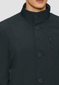 Thumbnail Image 4
