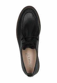 Scarpa in pelle nera con punta arrotondata, design con lacci, cuciture color cuoio e suola piatta. L'interno presenta una fodera beige chiaro con il logo del marchio.