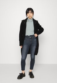 VILA Petite VIPOKU HIGH NECK COAT - Casaco clássico - black