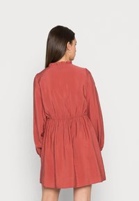 Vero Moda VMIDDA  - Vestido de dia - masala