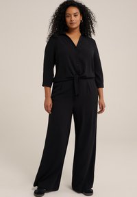 WE Fashion CURVE - Hlače - black