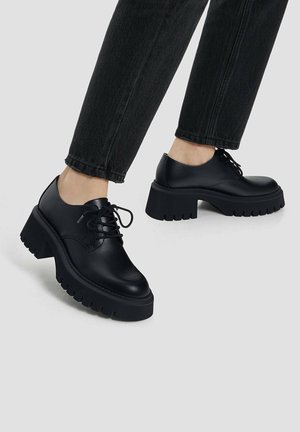 Stringate - black