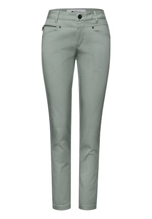 Dopasowane, jasnosszare spodnie damskie z przednim zapięciem na guzik, suwakiem i wieloma przednimi kieszeniami.