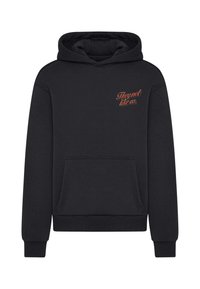 Svart hettegenser laget av mykt stoff, med en frontlomme og grafisk tekst "De liker oss ikke" i oransje på brystet.