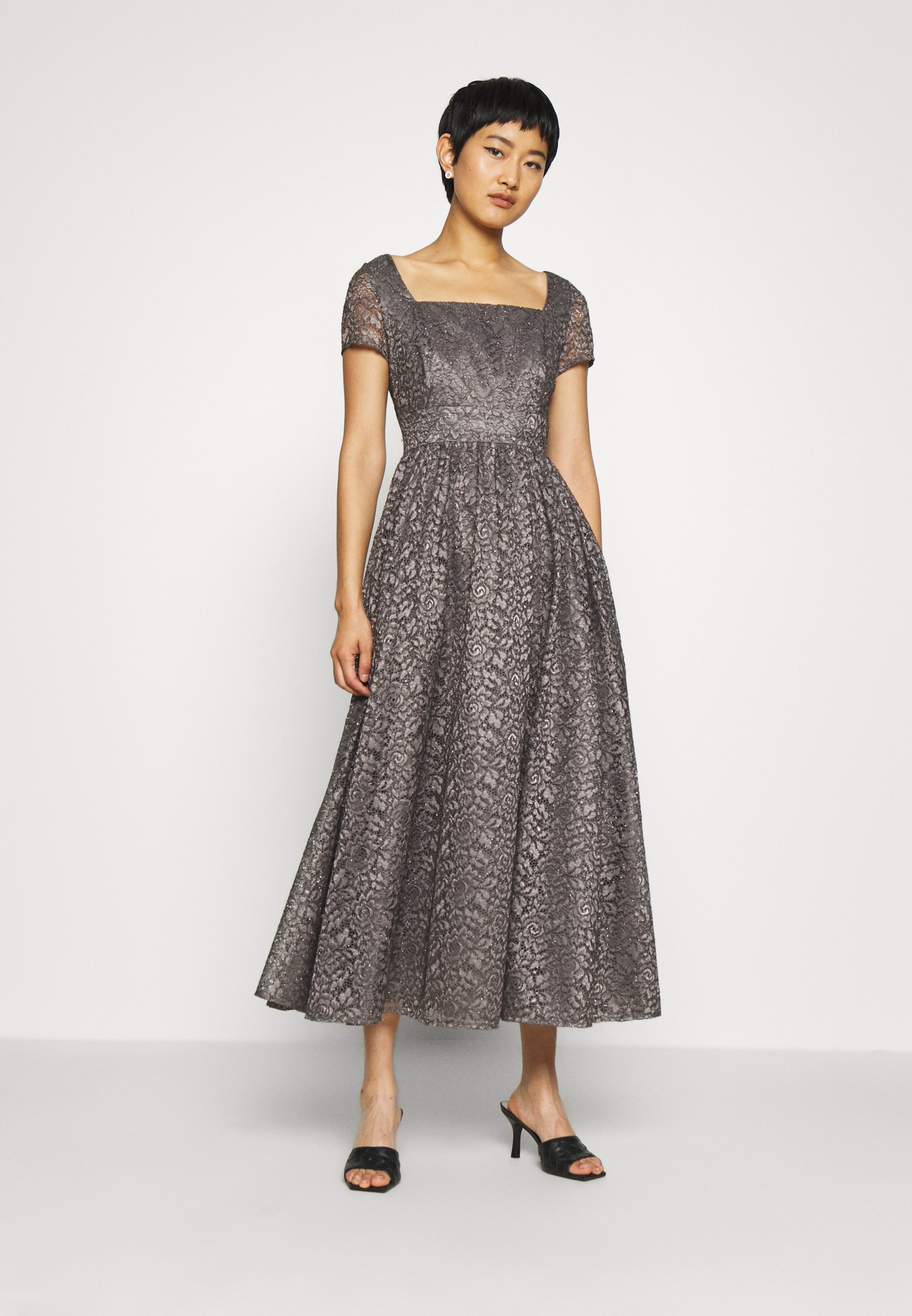 swing robe de cocktail