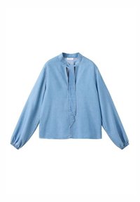 Blusa de mezclilla azul claro con mangas largas, cuello redondo y detalle de lazo en la parte delantera. Presenta puños elásticos y un ajuste relajado.