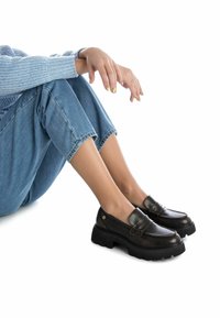 XTI Zapatos sin cordones - bronze