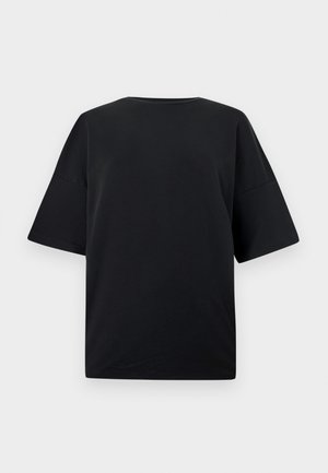 Svart kortermet oversized T-skjorte med rund hals, vist på en ensfarget lys grå bakgrunn.