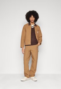 Carhartt WIP DETROIT JACKET - Poletna jakna - hamilton brown/tobacco rinsed