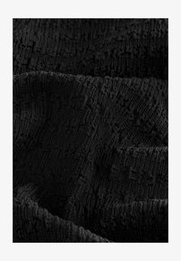 Valgt, black