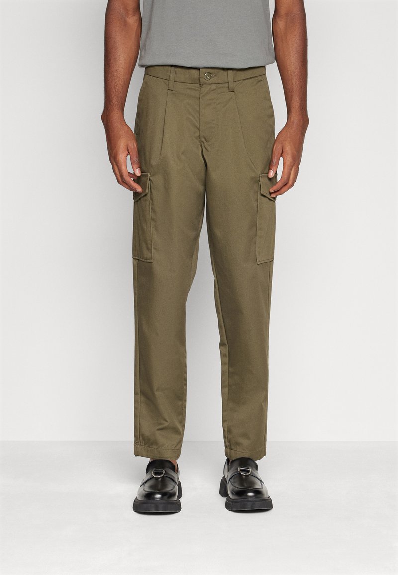 Jack & Jones - JPSTBILL JJCLEAN TAPERED - Oldalzsebes nadrágok - olive night, Nagyítás