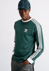 adidas Originals STRIPES - Ilgarankovis viršutinės dalies drabužis - mineral green