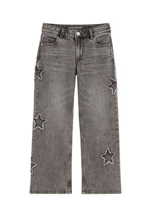 Jean en denim gris à jambes larges avec des patchs étoile effilochés sur les jambes, fermeture par bouton et fermeture éclair, poches avant et arrière.