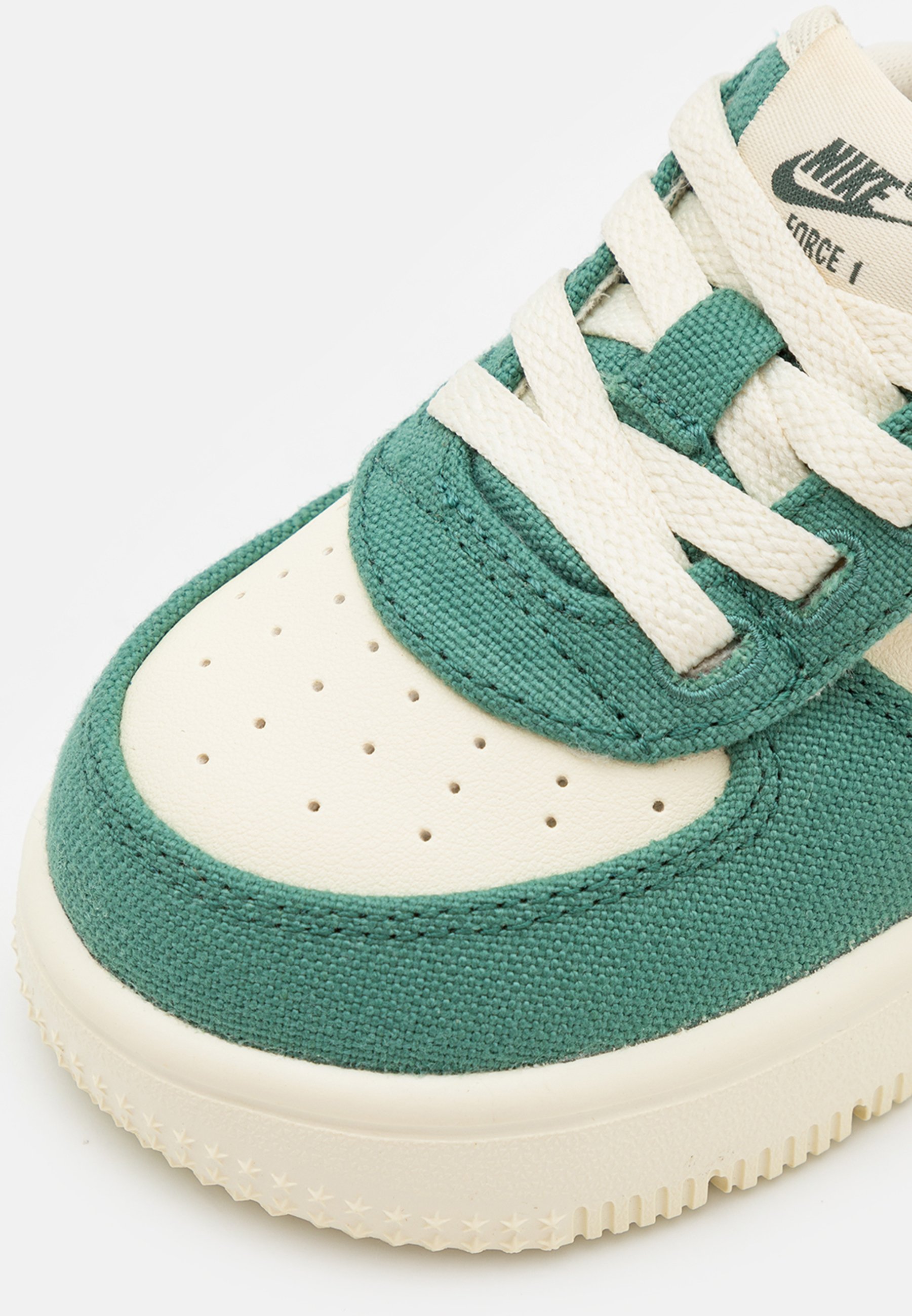 air force 1 lv8 trainers white green noise game royal