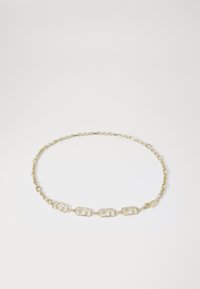 Collana in oro con maglie rettangolari intrecciate. Caratterizzata da una superficie liscia e accenti a motivi alternati, che creano un design elegante.