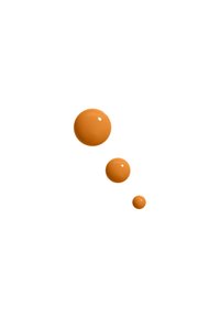 Tre orange sfäriska droppar i olika storlekar, med glansig yta, på en vit bakgrund, med släta ytor och minimala reflexer.