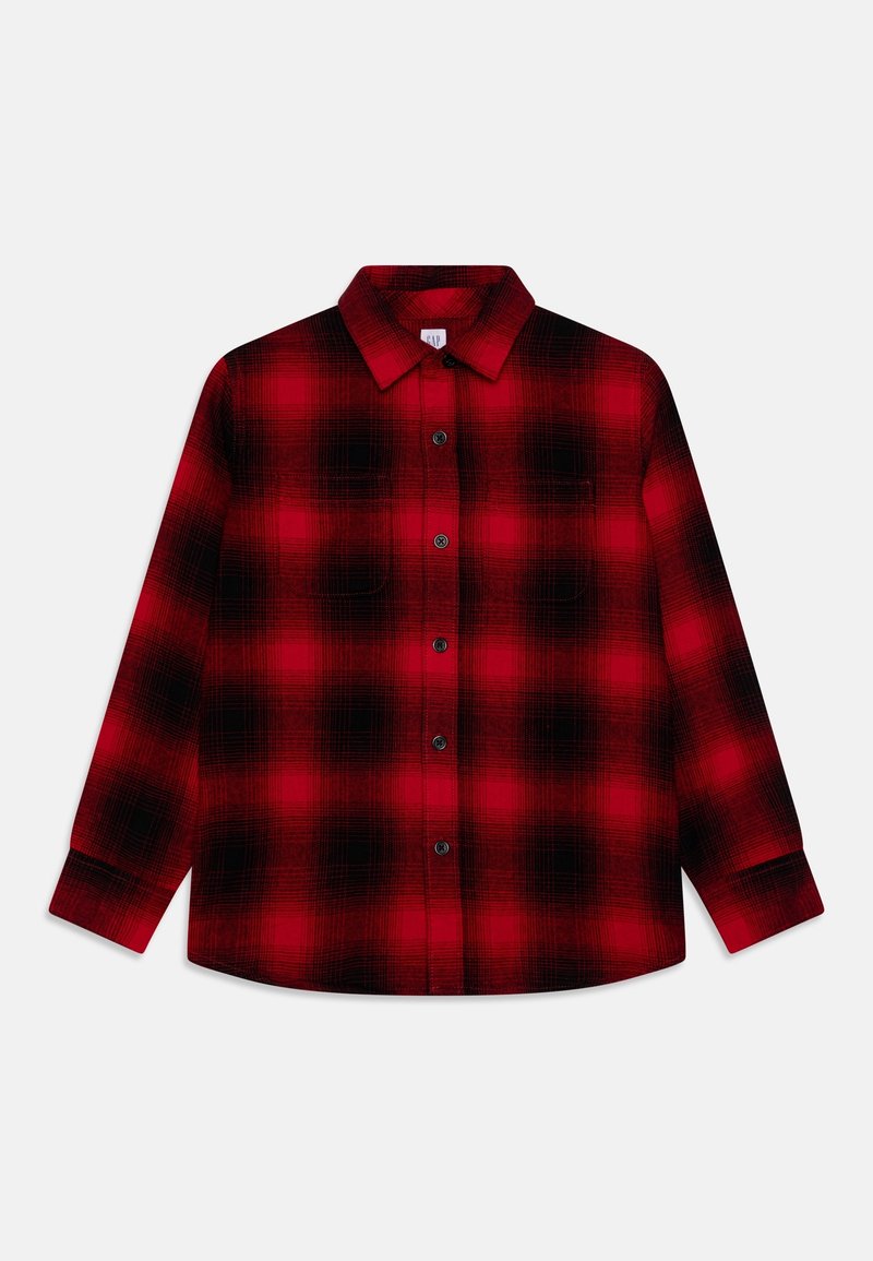 Chemise à carreaux rouge et noire à manches longues avec col et boutons sur le devant, étalée à plat sur un fond blanc.