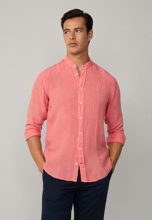 TAILORED FIT LINEN PORTER SHIRT - Shirt - coral pink