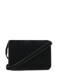 Zwarte suede schoudertas met een gladde afwerking, rechthoekige vorm en een afneembare strap. Heeft subtiele witte stiksels als accent.