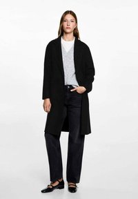 Mango Kids Mantel - black