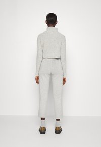 Club Monaco Tygbyxor - light grey