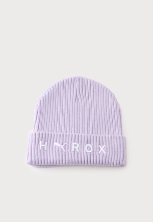 Berretto lavorato a maglia a coste di colore viola chiaro con risvolto, caratterizzato da lettere ricamate bianche e logo Puma che forma la parola "H R O X".